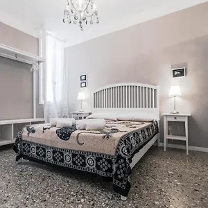 Ai Greci Residenza Quaggio Appartement